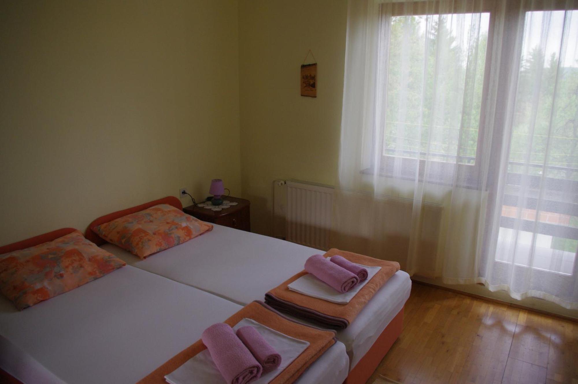 Apartment Tomy Szluin Kültér fotó