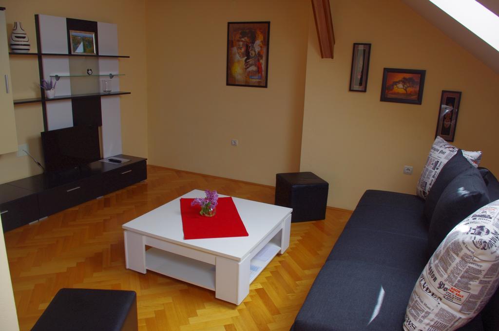 Apartment Tomy Szluin Kültér fotó